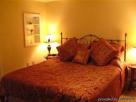 Four Creeks Bed & Breakfast Girard Rum bild