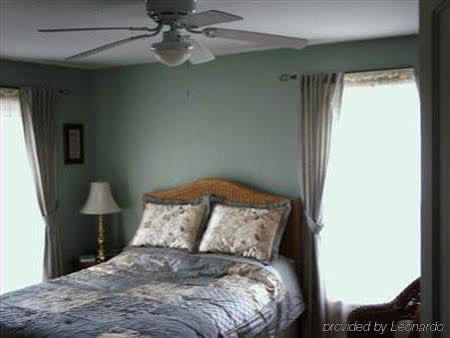 Four Creeks Bed & Breakfast Girard Rum bild