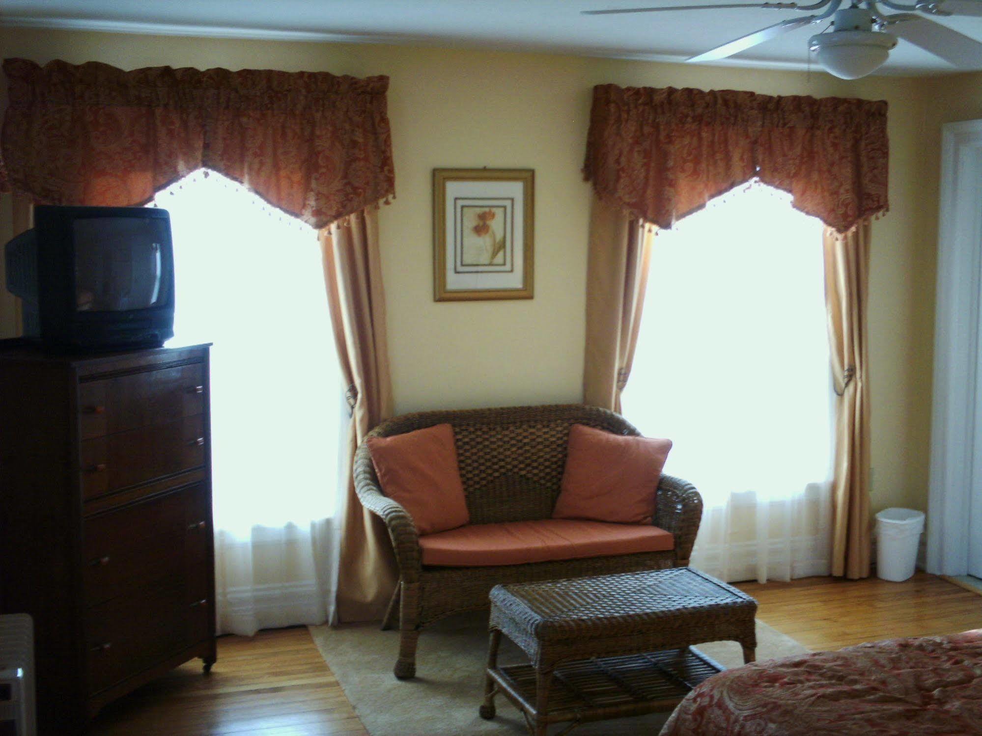 Four Creeks Bed & Breakfast Girard Rum bild